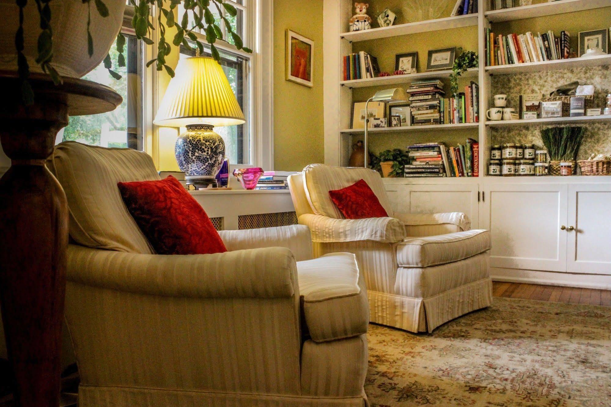 איווה סיטי Brown Street Inn Bed And Breakfast מראה חיצוני תמונה